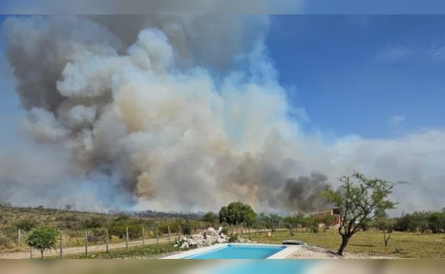 Nuevo foco de incendio en Mina Clavero y continua activo el fuego en San Pedro Norte