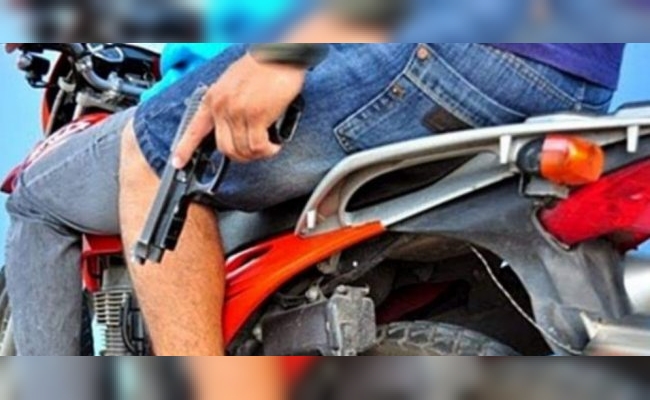 San Francisco: Roban a mano armada, la moto a un delivery