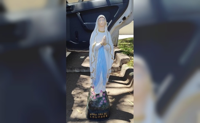 Robaron la imagen de la Virgen de Lourdes: finalmente fue recuperada
