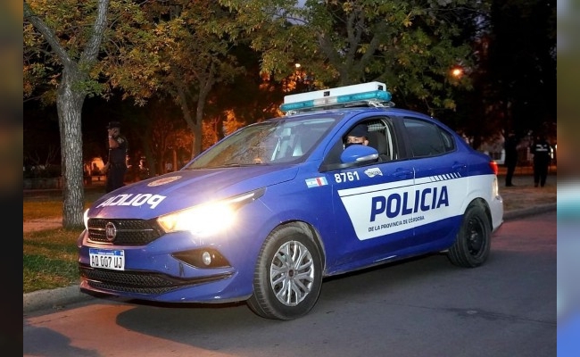 Córdoba: cuatro delincuentes le dispararon a un adolescente de 15 años para robarle la moto