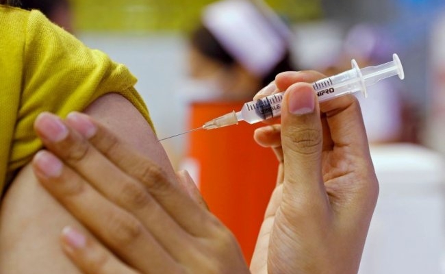 Ordenan la vacunación compulsiva a una niña cuyos padres son antivacunas