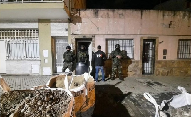 Más de 40 allanamientos en Rosario y Córdoba contra la banda de Esteban Alvarado