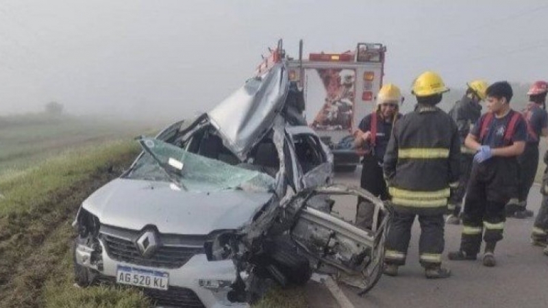 Ruta 1: en un grave accidente chocaron dos camiones y un auto