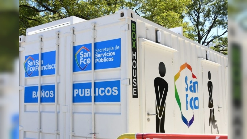Cambios en el horario de funcionamiento de baños públicos en las plazas