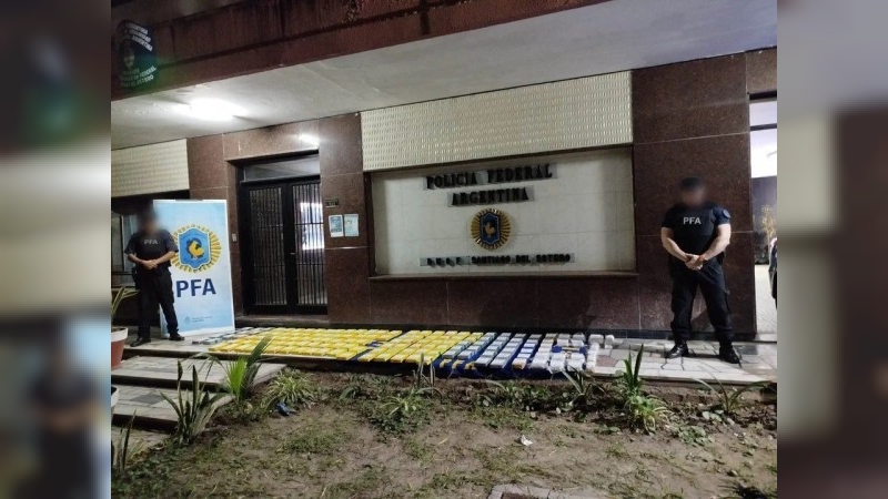 Incautaron más de 150 kilos de cocaína camuflados en bananas