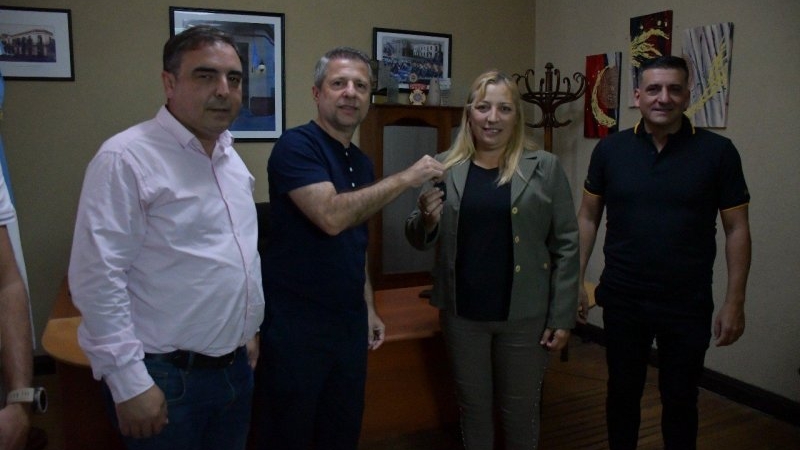 Nuevo vehículo para la División Investigaciones de la Policía de Córdoba