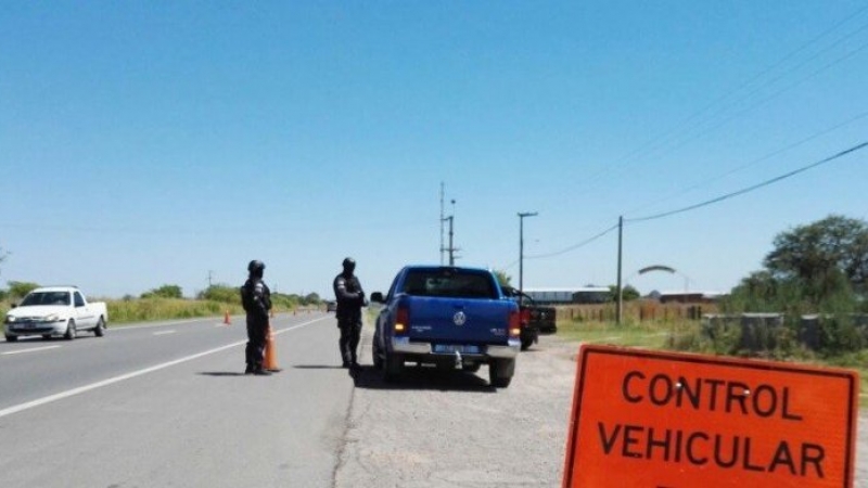 Hallan el cuerpo sin vida de un hombre a la vera de la ruta 19: investigan un posible accidente y fuga