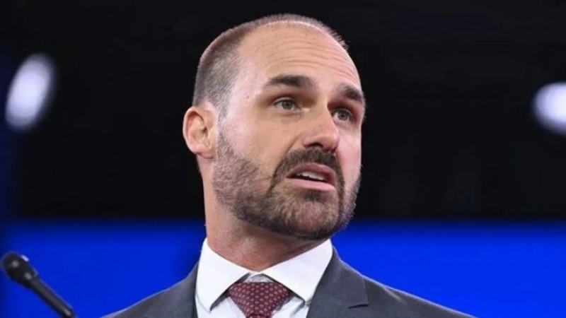 Eduardo Bolsonaro pidió una amnistía para su padre en medio de la pelea por los aranceles