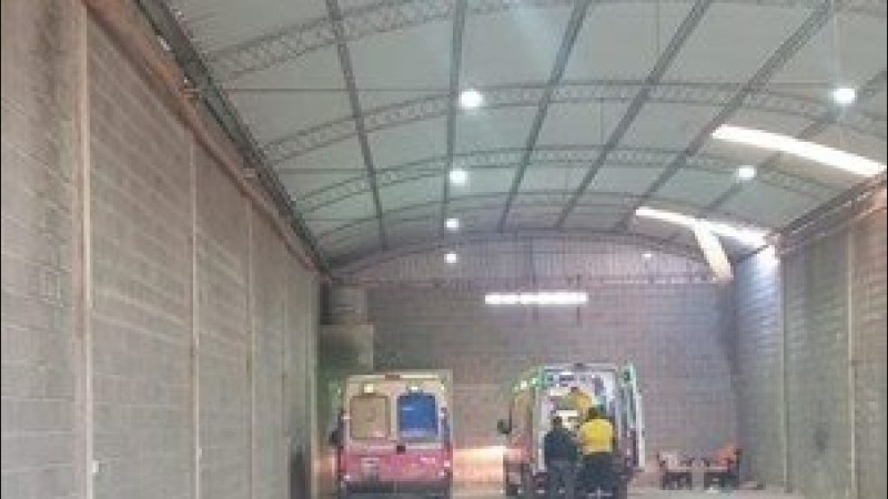 Accidente fatal: cayó desde un tinglado de un taller de camiones y falleció