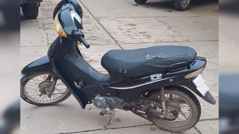 Moto con pedido de secuestro: la policía la incautó