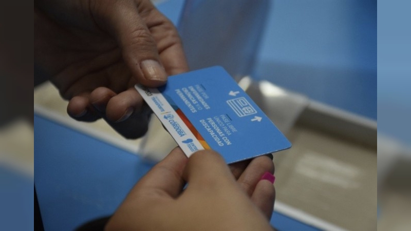 La Municipalidad colabora en la gestión del pase libre para personas con discapacidad