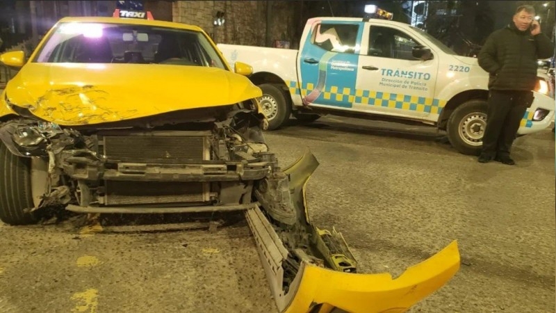 Córdoba: accidente en Colón y General Paz genera complicaciones en el tránsito