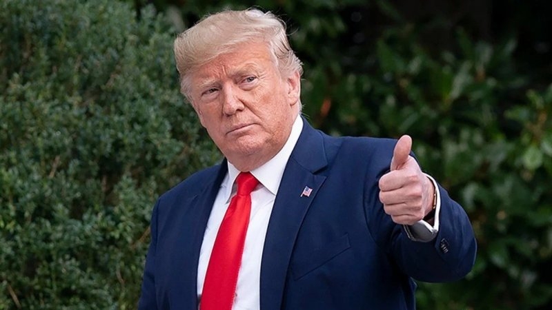 Donald Trump firma un decreto que obliga a las farmacéuticas a bajar los precios de los medicamentos