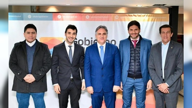 Martín Llaryora se reunió con otros gobernadores para armar un frente electoral