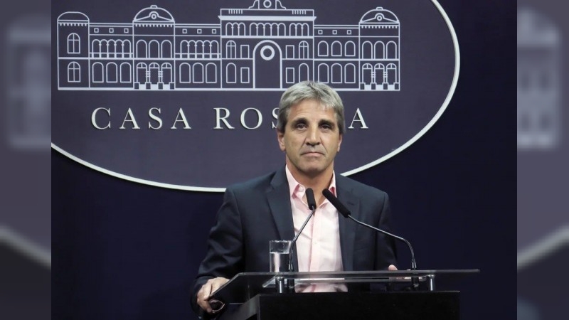 Luis Caputo no consiguió renovar un 40% de los vencimientos de deuda pese a que ofreció supertasas