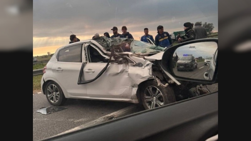 Impactante: jugador de Central chocó en autopista y fue llevado a un sanatorio