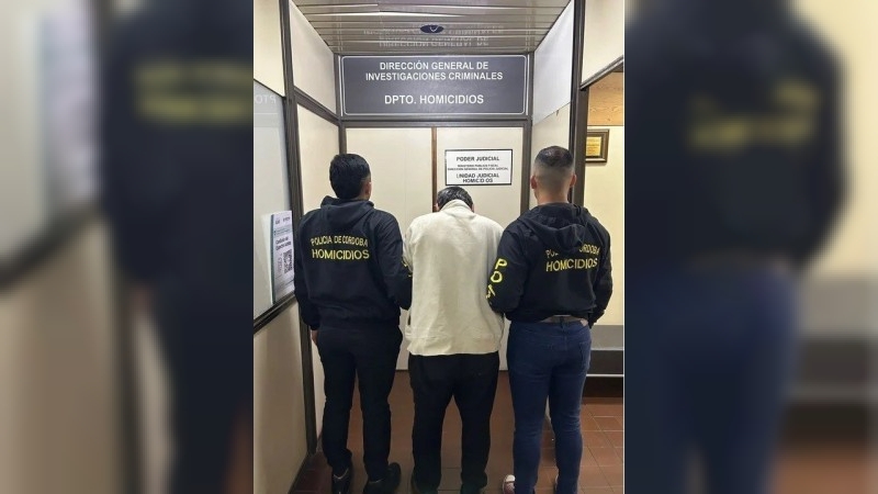 Dos detenidos acusados de ejecutar de un tiro en el ojo a un joven en Córdoba