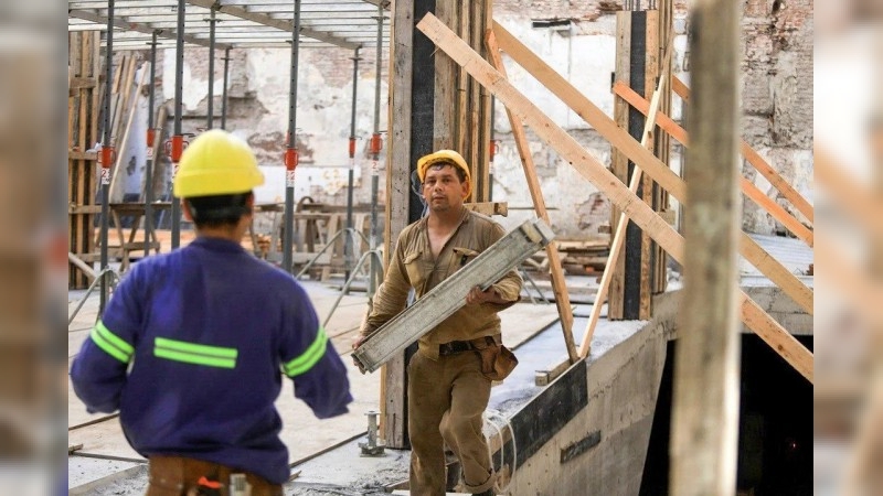 La construcción vuelve a terreno negativo y casi el 90% de las empresas no esperan una mejora cercana