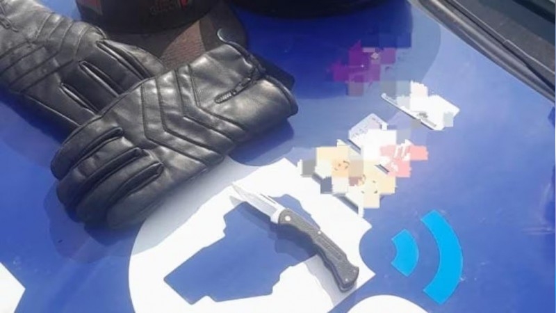 Tres menores de 15 años detenidos por intentar robarle a una mujer en una parada de colectivos