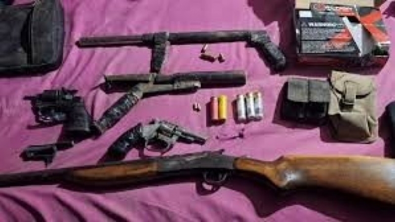 Rescataron a una mujer que estaba secuestrada en Córdoba: hay dos detenidos e incautaron un arsenal