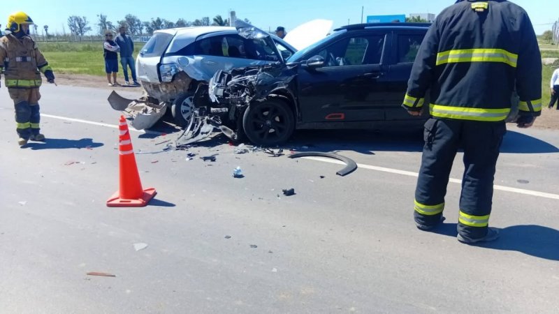 Ruta 1: daños materiales tras un accidente protagonizado por cuatro vehículos