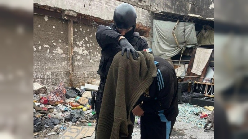 Córdoba: fueron detenidos por usurpar una vivienda para comercializar cocaína