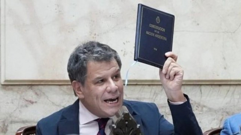 Facundo Manes denunció “un pacto” entre el gobierno y el kirchnerismo