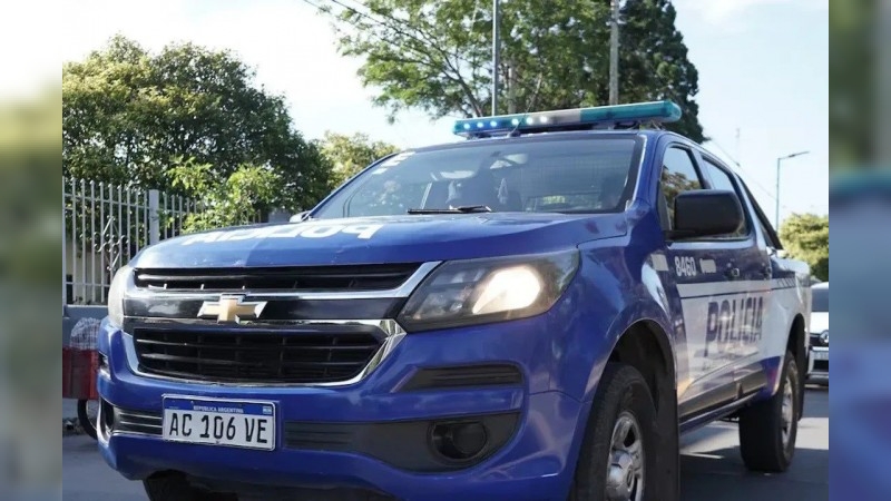 Murieron dos niñas en un incendio en una iglesia en Córdoba: hay al menos 80 evacuados