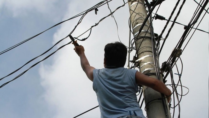 Detenido in fraganti: robaba cables en barrio Iturraspe