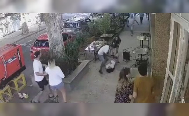 Violento robo en un café