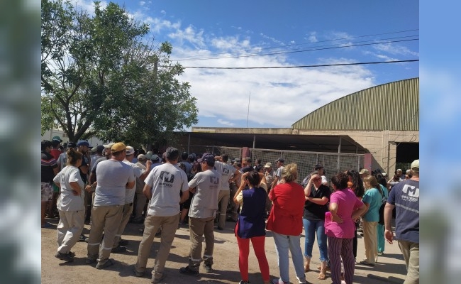 Morteros: empleados municipales continúan reclamando