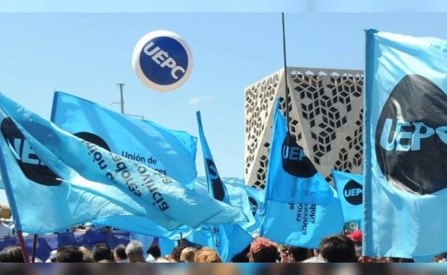 Paro docente: UEPC estima un acatamiento cercano al 50% en las escuelas