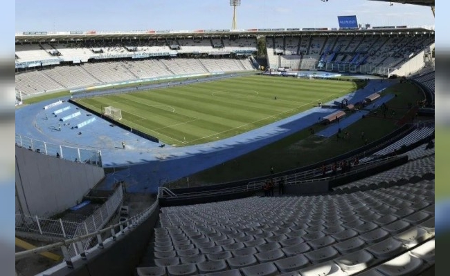 Confirmado: el Superclásico se jugará este domingo a las 15:30 en el estadio Kempes