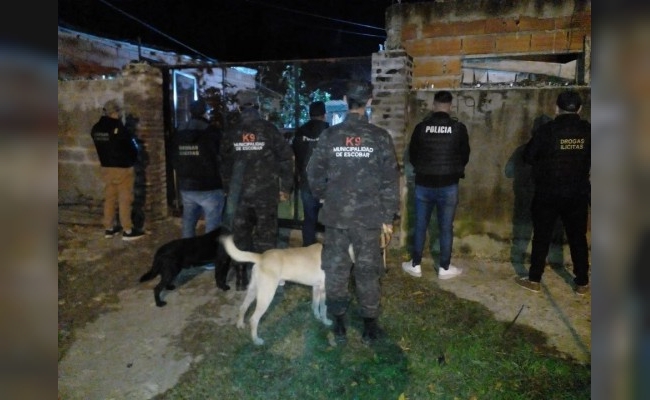 Megaoperativo: desarticularon una banda narcocriminal y detuvieron a 11 integrantes