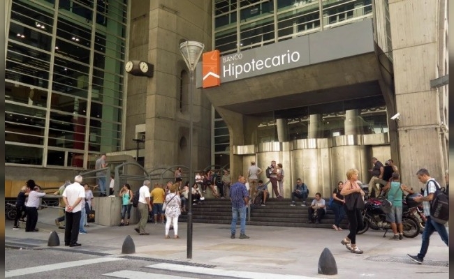 Retorna el crédito hipotecario a 30 años: por US$40 mil se pagarán $202.400 por mes