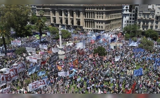 En el Día del Trabajador habrá marchas contra la Reforma Laboral que atenta contra sus derechos