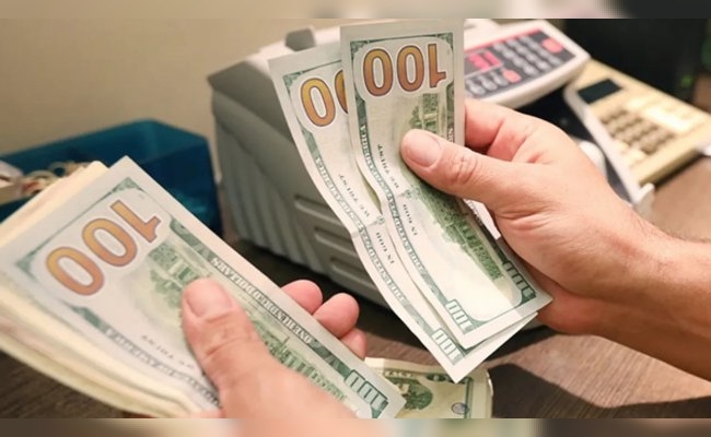 Dólar blue en alza: superó los $1.200 y estiró la brecha con el oficial