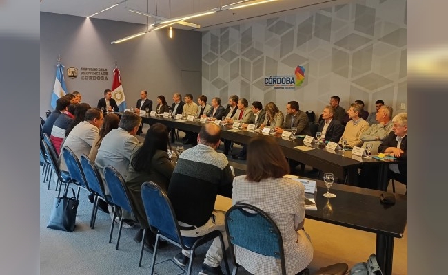 Bernarte participó de una reunión clave para el desarrollo integral de Córdoba