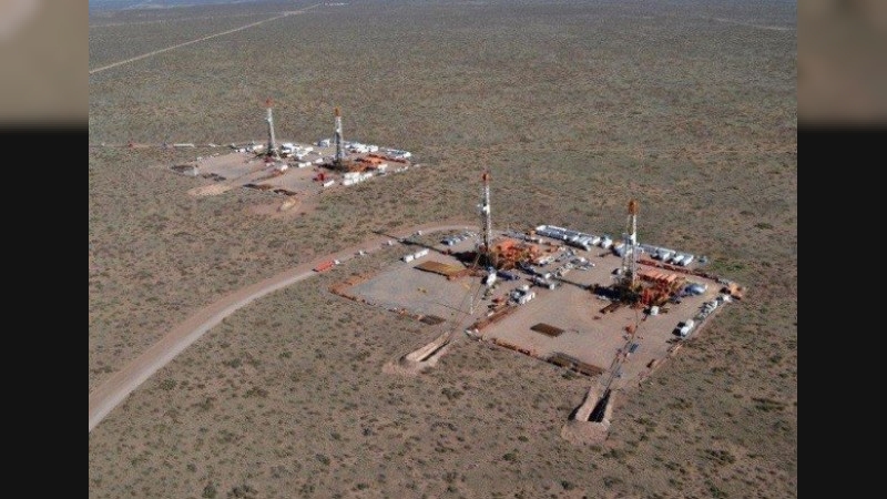 Por escasez de mano de obra calificada, Vaca Muerta busca profesionales fuera de Neuquén