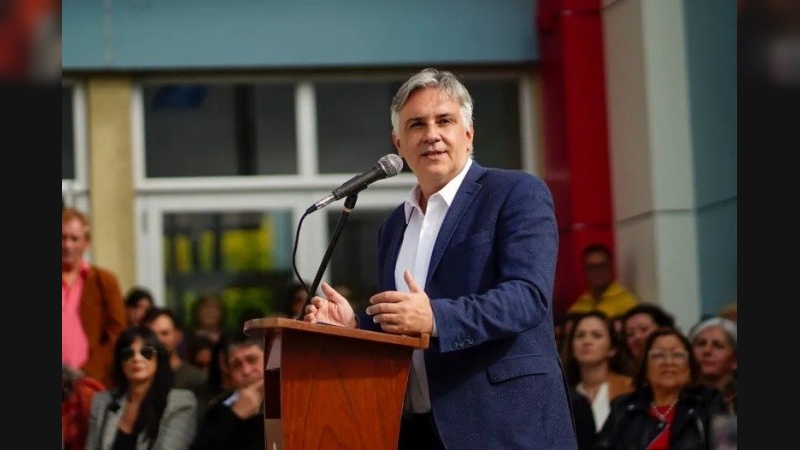 Llaryora continuará con la promoción de parques industriales