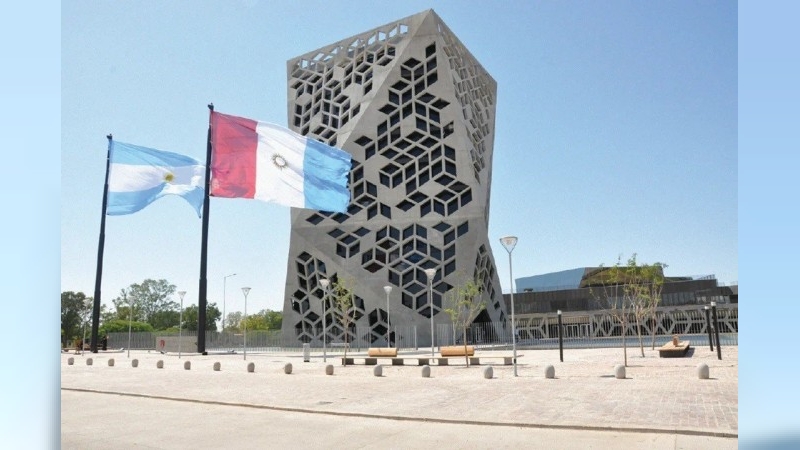 El Gobierno de Córdoba obtiene financiamiento por $120.000 millones para infraestructura