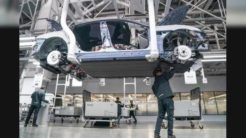La producción de autos cayó 5,1% interanual en noviembre