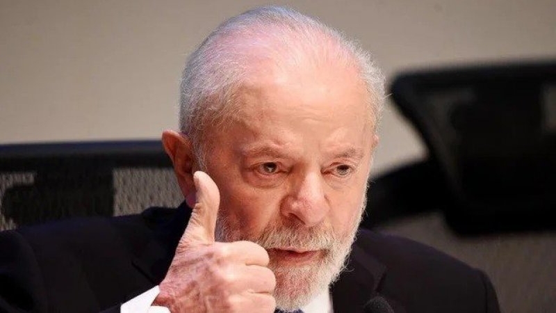 Lula fue operado de urgencia por una hemorragia intracraneal