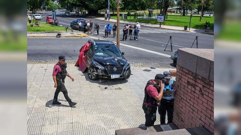 Declara la actriz Patricia Sheuer acusada de atropellar y matar a un turista