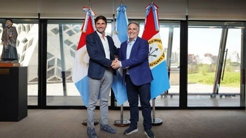 Martín Llaryora recibió al gobernador de Santa Fe en El Panal