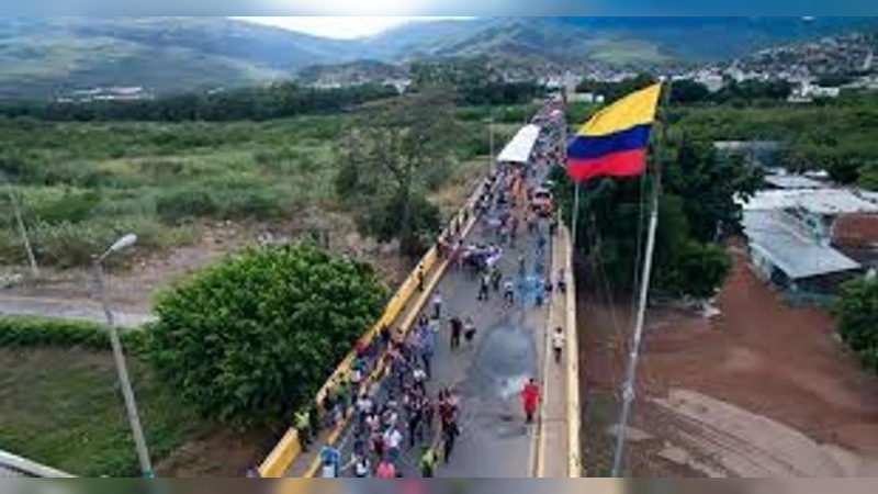 Venezuela activó operativo para atender a desplazados por conflicto en Colombia