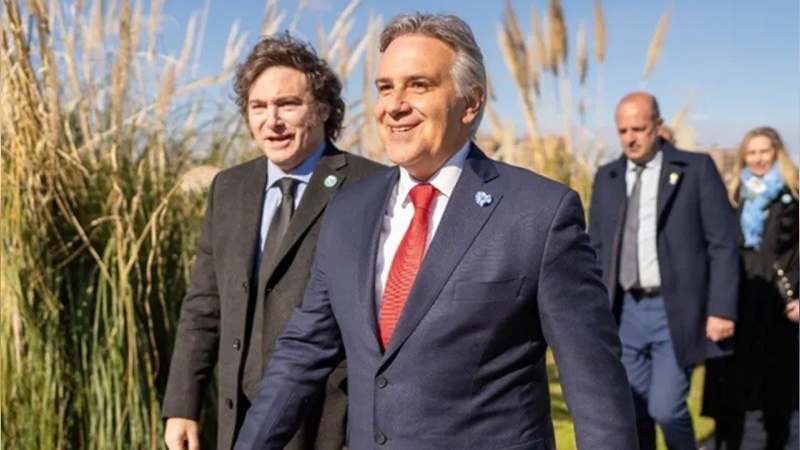 Llaryora le agradeció al gobierno nacional por la baja de retenciones al campo