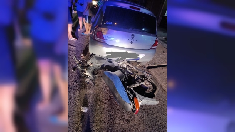 Accidente de tránsito deja tres jóvenes heridos