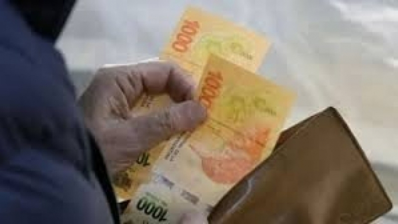 Empleados de comercio: nuevos aumentos para enero, febrero y marzo 2025