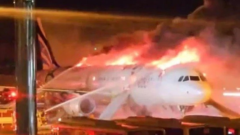 Pánico en Corea del Sur: un avión se prendió fuego antes de despegar